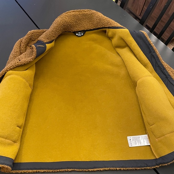 Outdoor Research Women's Juneau Sherpa Trucker Jacket, Medium - Picture 3 of 5